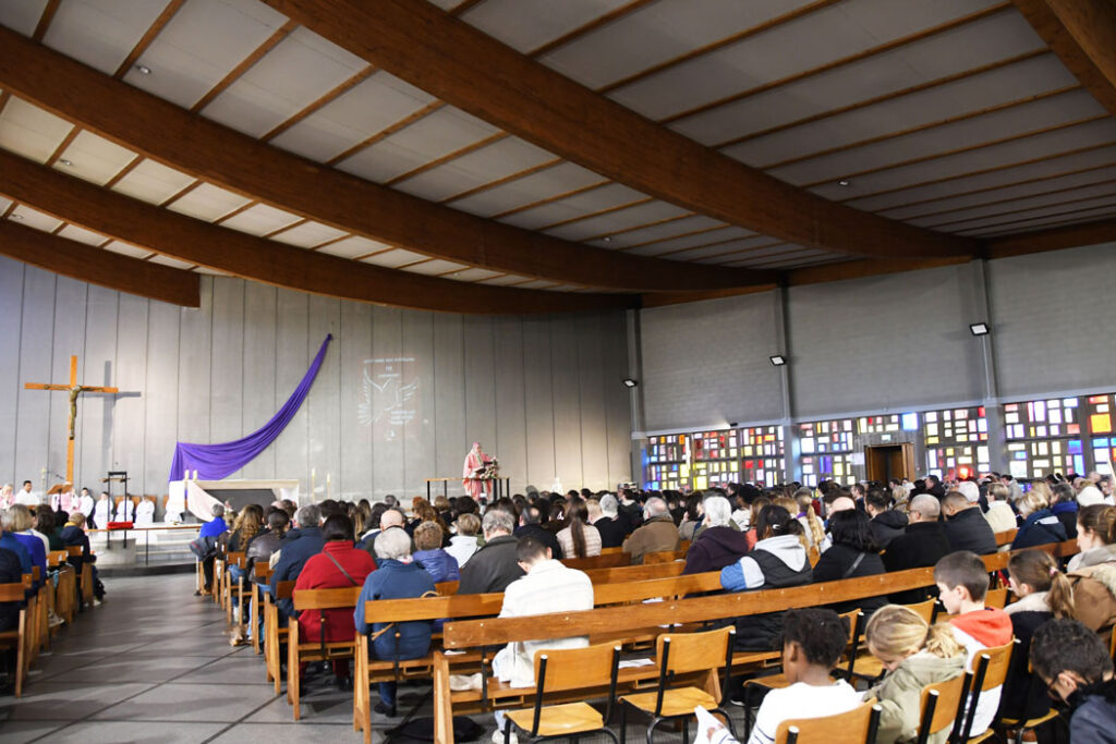 Homélie de Mgr Brunin - Messe de rencontre avec les futurs confirmands